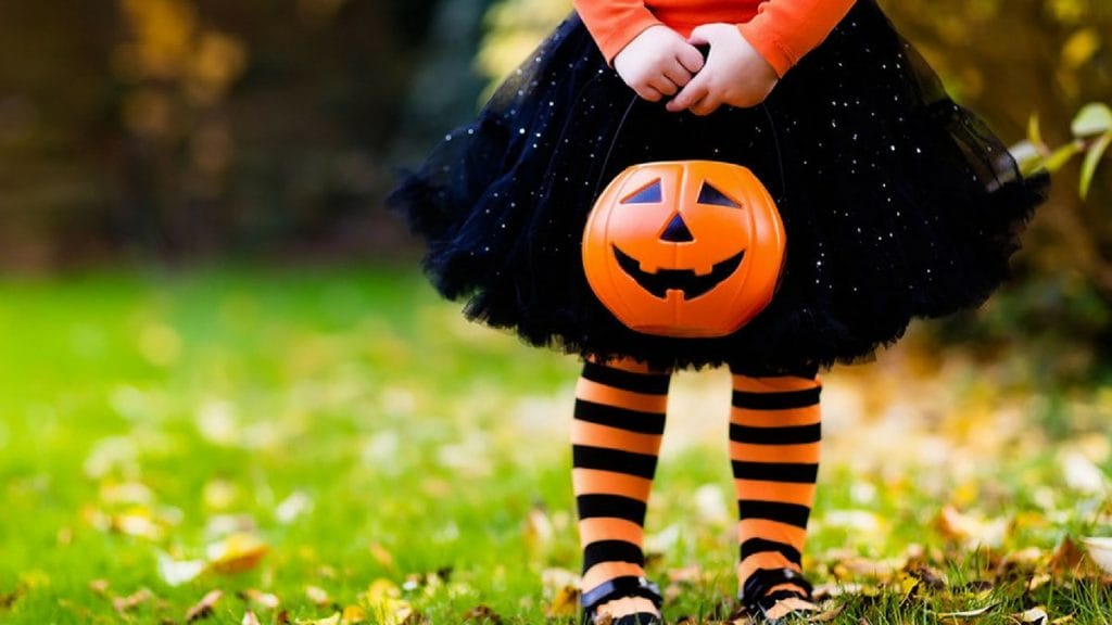 spooky kids halloween party