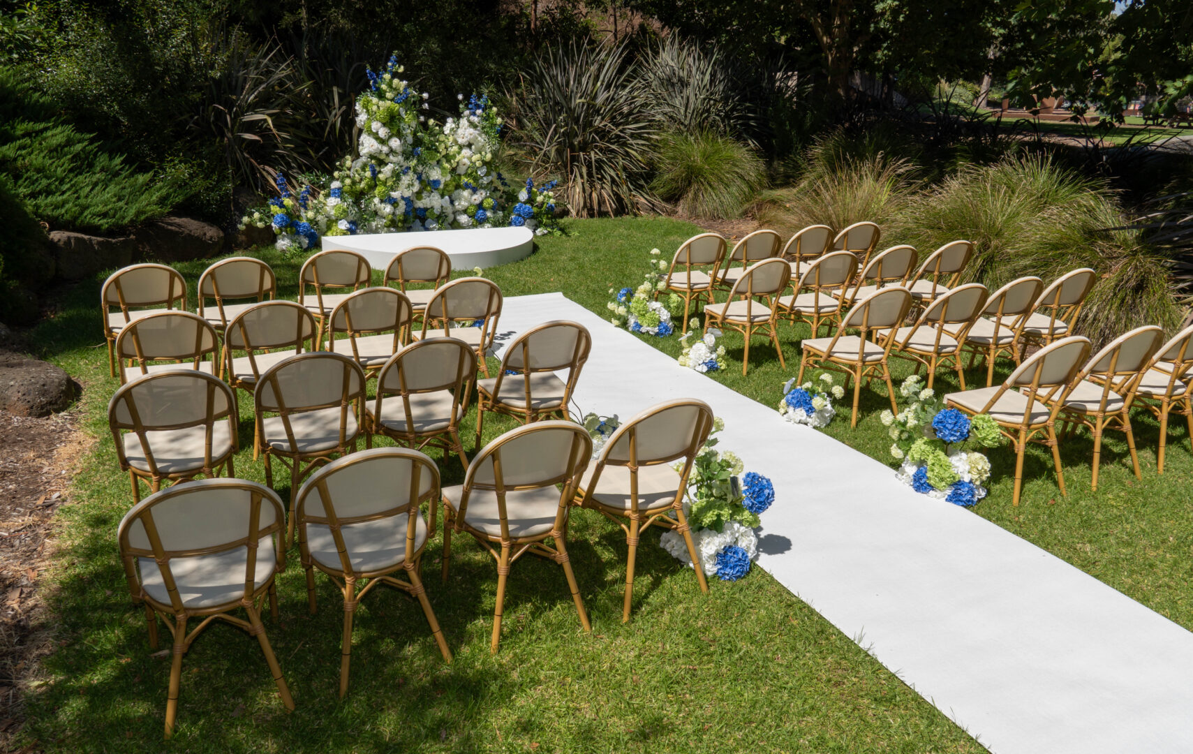 wedding planning melbourne wedding decorating melbourne wedding stylist melbourne summer fresh, blue, green, white florals